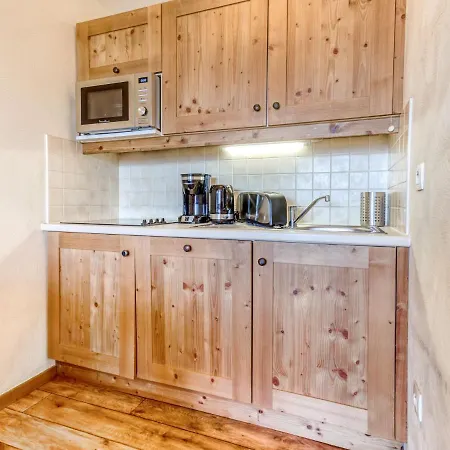 Appartamento Les Alpages Du Corbier-7 By Interhome