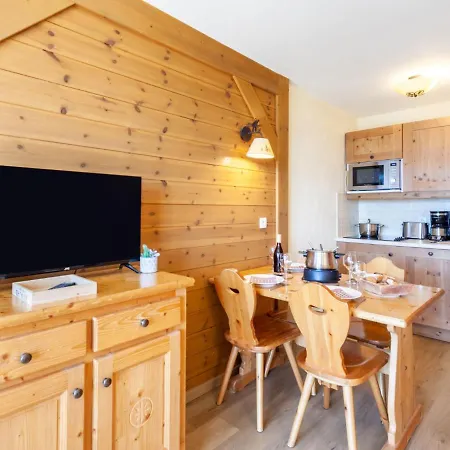 Apartment Les Alpages Du Corbier-7 By Interhome